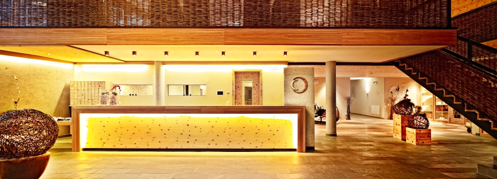 lobby-arosea-life-balance-hotel-ulten-suedtirol-val-ultimo-alto-adige-italia